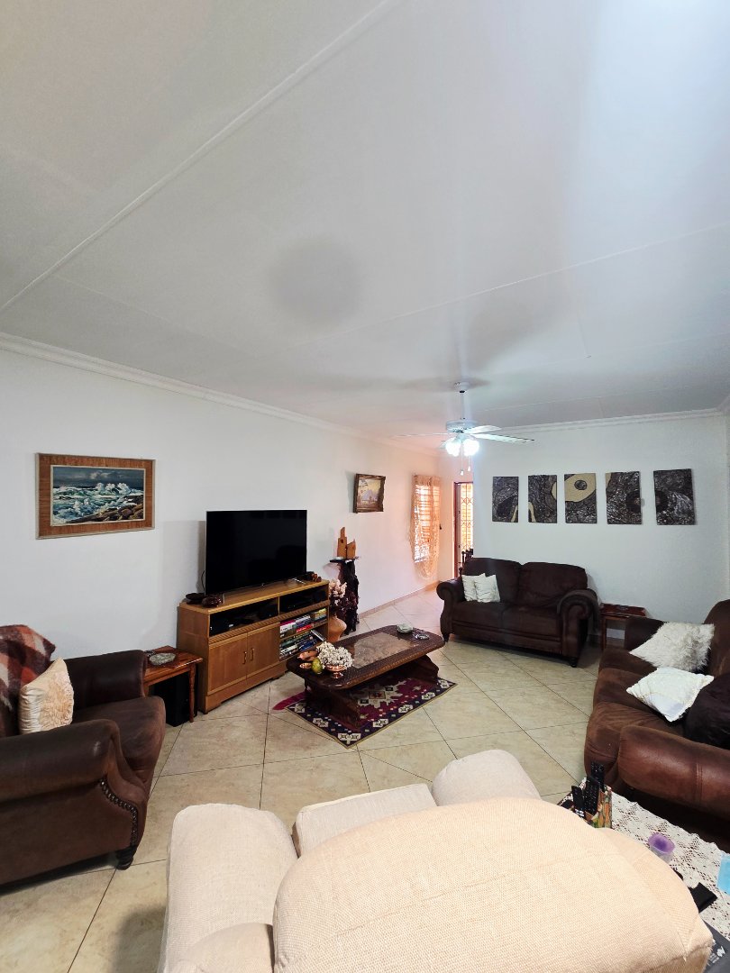 3 Bedroom Property for Sale in Flimieda North West